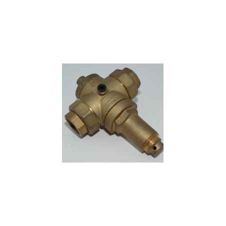 Spiediena reduktors 1`1/2