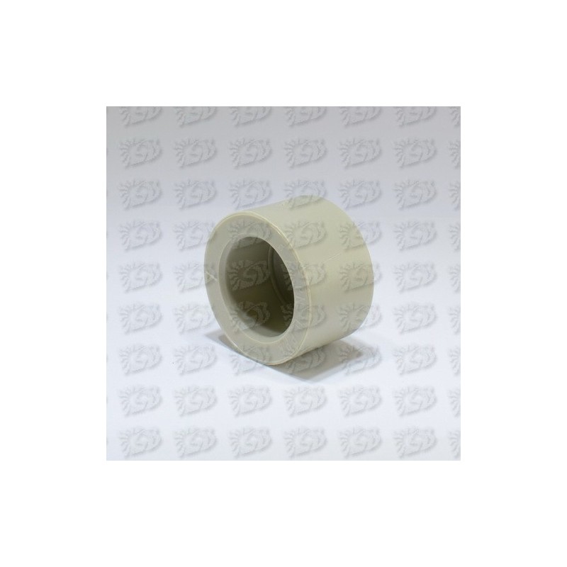 P Korķis d32 plastmasas