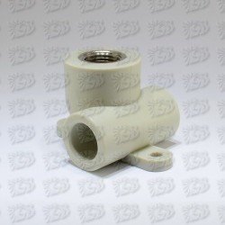 P Sienas trejgabals  D20*1/2` plastmasas
